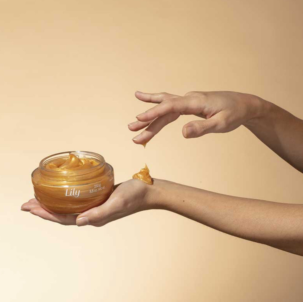 Lily Body Moisturising illuminating gel 250g.