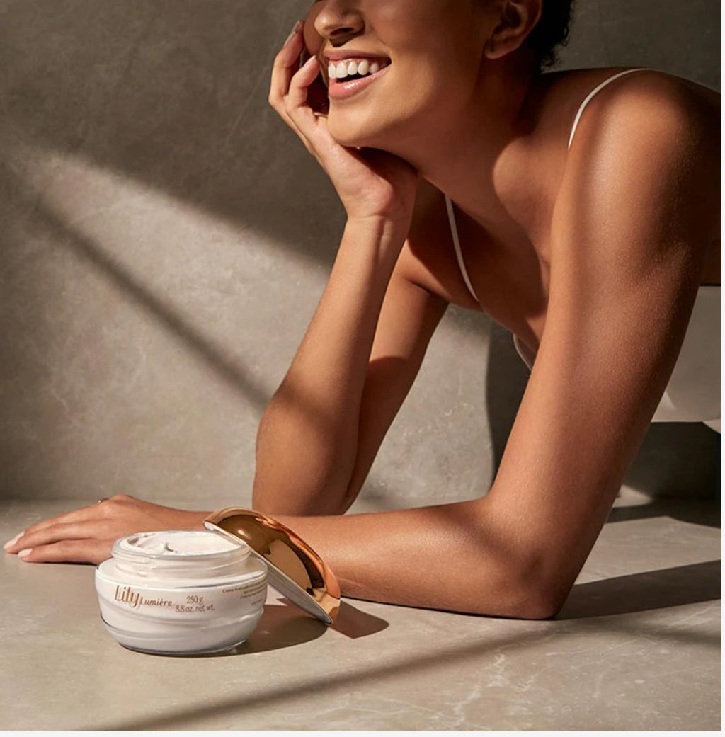 Lily Body Moisturising Lumiere cream 250g.
